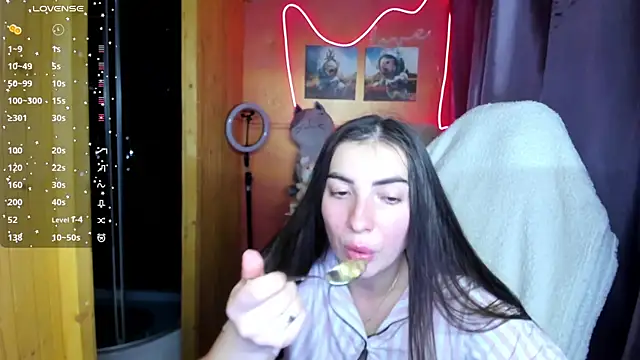 Snapshot of Fiery_Brunette_ chatting on October 11, 2025, 8:57 am Fiery Brunette online show from October 11, 2025, 8:57 am