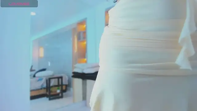 sabrina shark  online show from October 30, 2025, 3:08 am