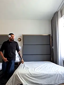 Snapshot of playtyme420691 chatting on January 1, 2025, 8:04 pm playtyme420691 online show from January 1, 2025, 8:04 pm