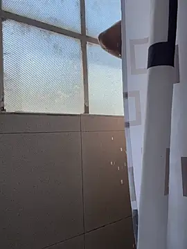 hannahb-e online show from April 4, 2026, 3:53 pm