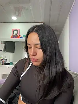 hannahb-e online show from April 22, 2026, 3:46 pm