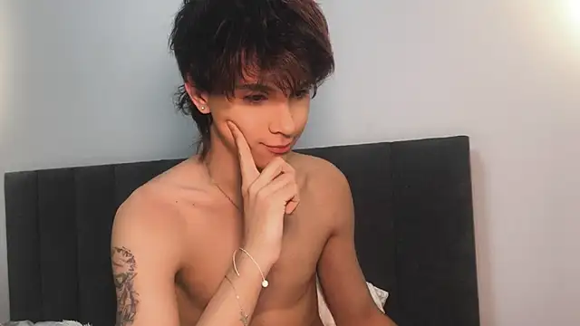Snapshot of k0sta_ chatting on February 10, 2025, 5:03 am k0sta  online show from February 10, 2025, 5:03 am