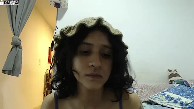 Snapshot of AlinaWoolf_ chatting on March 8, 2026, 10:46 pm AlinaWoolf online show from March 8, 2026, 10:46 pm