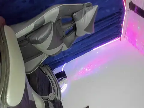 DianaCisneros online show from March 24, 2026, 2:05 am