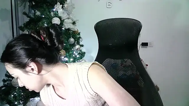 Snapshot of aineangeel chatting on February 4, 2025, 12:08 am aineangeel online show from February 4, 2025, 12:08 am