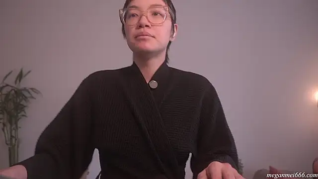 Snapshot of meganmei666 chatting on March 23, 2026, 5:50 pm meganmei666 online show from March 23, 2026, 5:50 pm