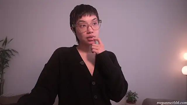 Snapshot of meganmei666 chatting on April 6, 2026, 5:47 pm meganmei666 online show from April 6, 2026, 5:47 pm