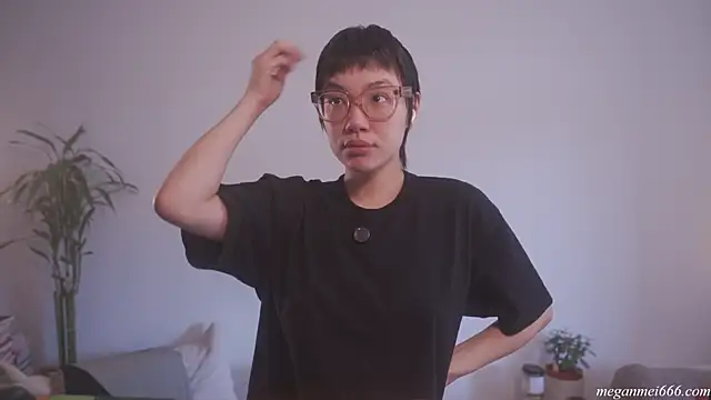 Snapshot of meganmei666 chatting on April 14, 2026, 6:03 pm meganmei666 online show from April 14, 2026, 6:03 pm