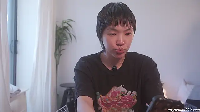 meganmei666 online show from May 18, 2026, 6:14 pm