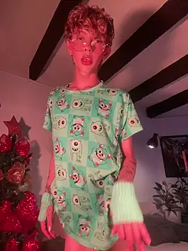 lyamthommpson online show from December 4, 2025, 5:32 pm