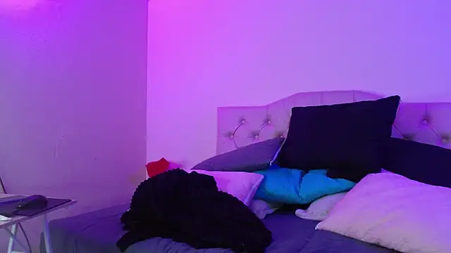megan lover online show from July 14, 2026, 1:52 am