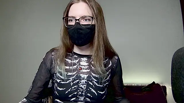 amber candyfloss online show from November 20, 2025, 9:36 pm