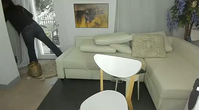 dulcey john online show from March 7, 2025, 10:02 am