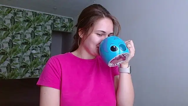 Olivia shine online show from November 12, 2025, 5:30 am