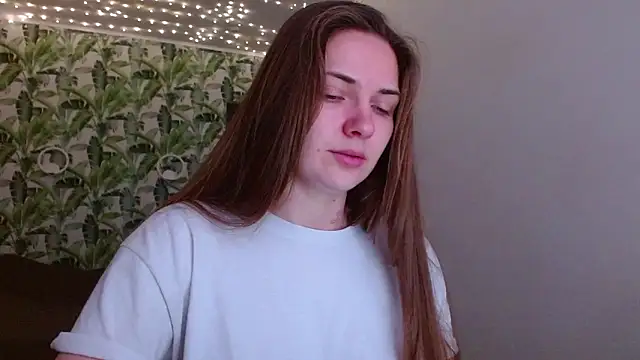 Olivia shine online show from December 14, 2025, 5:24 am