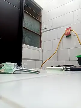 Snapshot of krvdeslalas29 chatting on January 5, 2025, 5:41 pm krvdeslalas29 online show from January 5, 2025, 5:41 pm