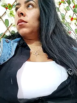 Emily Wane online show from September 10, 2025, 3:56 pm