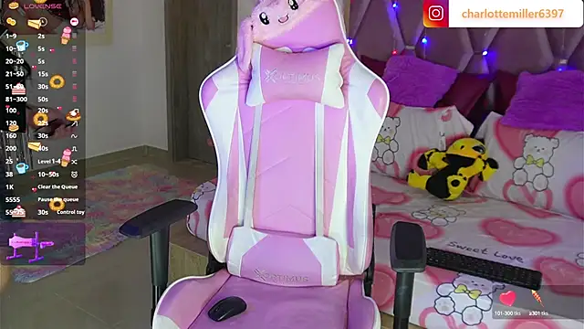 CharlotteMillers online show from February 19, 2025, 12:33 pm