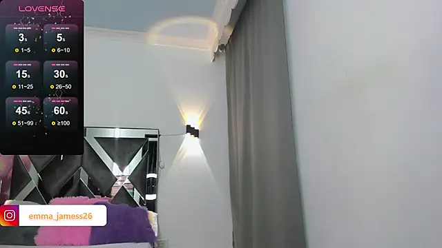 Snapshot of Emma_jamess chatting on January 9, 2025, 4:19 am Emma jamess online show from January 9, 2025, 4:19 am