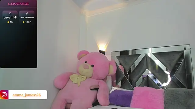 Snapshot of Emma_jamess chatting on February 28, 2025, 5:48 am Emma jamess online show from February 28, 2025, 5:48 am