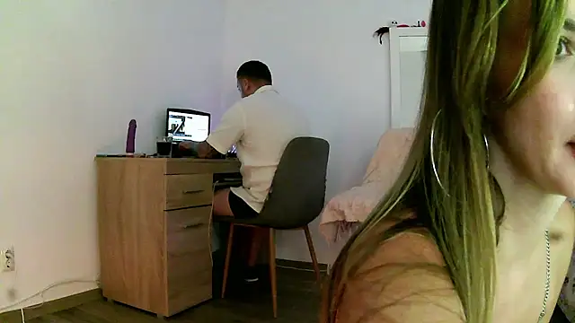 missmimixx online show from October 18, 2025, 11:16 pm