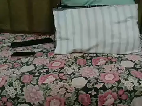 NaughtyFlower88 online show from December 10, 2024, 9:12 am