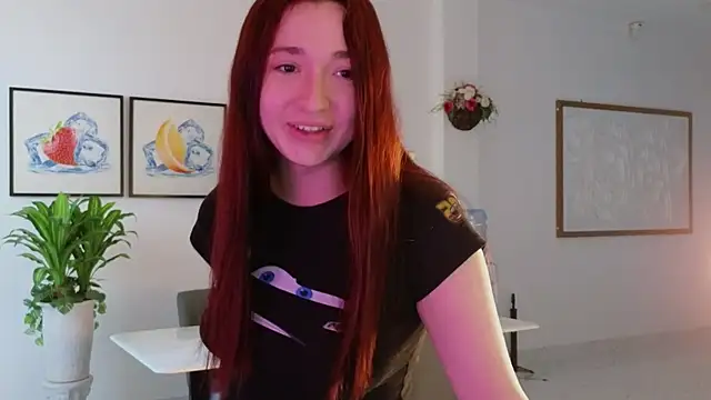 Snapshot of YasmineWest chatting on July 26, 2026, 1:25 am YasmineWest online show from July 26, 2026, 1:25 am