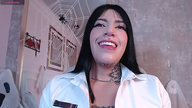 cattleya jensen  online show from October 10, 2025, 1:54 pm