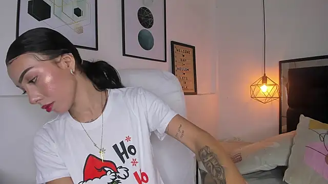 amysc online show from December 2, 2025, 1:50 pm