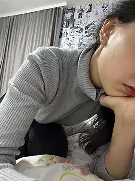 Snapshot of Minami_686 chatting on December 14, 2024, 3:47 pm Minami 686 online show from December 14, 2024, 3:47 pm