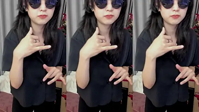 Snapshot of Minami_686 chatting on January 12, 2025, 10:33 pm Minami 686 online show from January 12, 2025, 10:33 pm