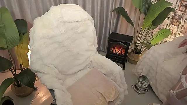 Snapshot of Minami_686 chatting on January 26, 2025, 9:18 pm Minami 686 online show from January 26, 2025, 9:18 pm