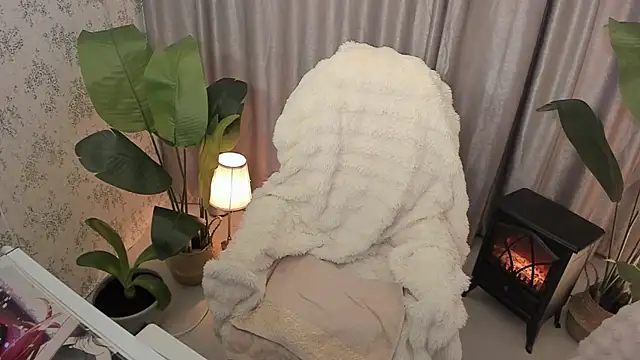 Snapshot of Minami_686 chatting on January 28, 2025, 3:25 am Minami 686 online show from January 28, 2025, 3:25 am