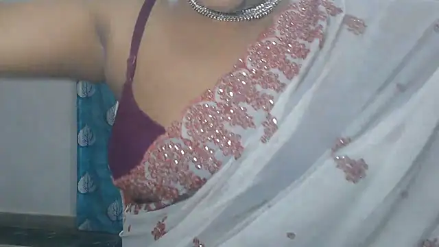 Snapshot of Sophia_your chatting on July 11, 2026, 5:21 am Sophia your online show from July 11, 2026, 5:21 am