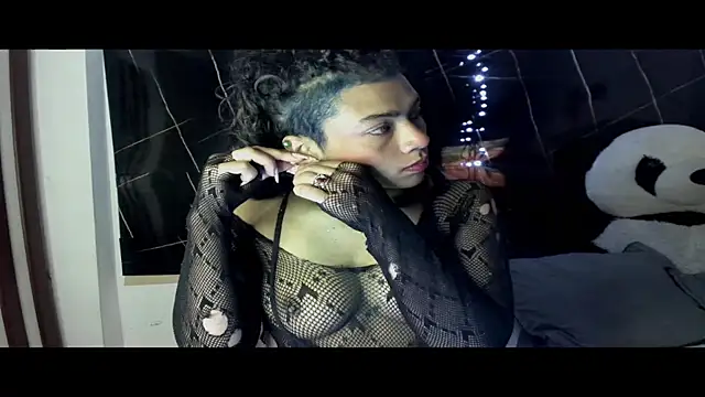 Snapshot of Lilithsabeth chatting on February 20, 2026, 9:48 pm Lilithsabeth online show from February 20, 2026, 9:48 pm