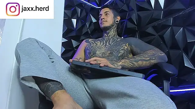 Snapshot of JAXXXONHERD chatting on September 22, 2025, 12:18 pm JAXXXONHERD online show from September 22, 2025, 12:18 pm
