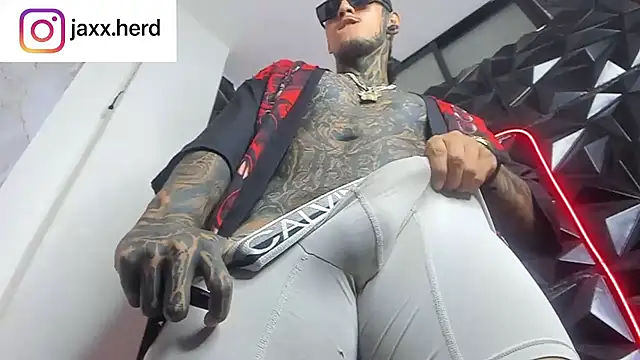 Snapshot of JAXXXONHERD chatting on September 26, 2025, 12:42 pm JAXXXONHERD online show from September 26, 2025, 12:42 pm