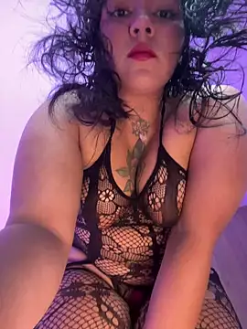 JulianaCastillo online show from March 8, 2025, 8:22 am