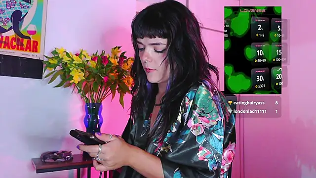 Snapshot of purple_em69 chatting on March 16, 2025, 1:28 am purple em69 online show from March 16, 2025, 1:28 am