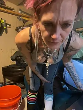 renegade vyxxen online show from February 23, 2025, 10:31 pm