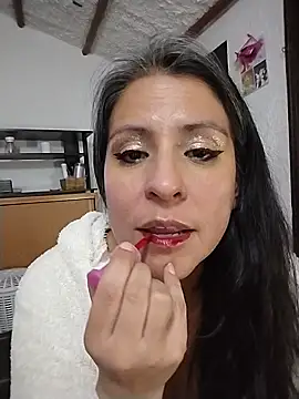 Snapshot of LucifernandaSw chatting on January 13, 2025, 2:18 am LucifernandaSw online show from January 13, 2025, 2:18 am