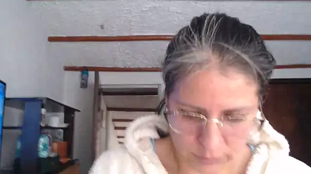 Snapshot of LucifernandaSw chatting on January 22, 2025, 1:32 pm LucifernandaSw online show from January 22, 2025, 1:32 pm