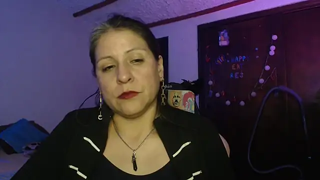 LucifernandaSw online show from April 30, 2026, 6:53 am