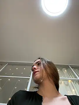 Snapshot of hotAssHell_ chatting on December 10, 2024, 9:44 am hotAssHell online show from December 10, 2024, 9:44 am