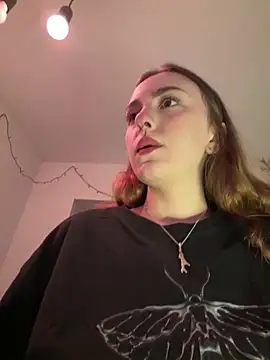 Snapshot of hotAssHell_ chatting on January 21, 2025, 2:05 pm hotAssHell online show from January 21, 2025, 2:05 pm