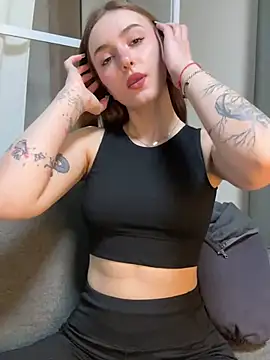 Snapshot of hotAssHell_ chatting on February 25, 2025, 9:35 pm hotAssHell online show from February 25, 2025, 9:35 pm