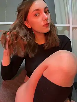 Snapshot of hotAssHell_ chatting on March 7, 2025, 5:49 pm hotAssHell online show from March 7, 2025, 5:49 pm