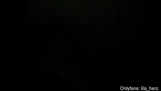 Snapshot of Liherz chatting on February 7, 2025, 4:48 am Liherz online show from February 7, 2025, 4:48 am