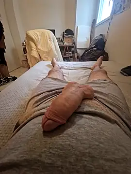 Snapshot of MarkBigDick35 chatting on July 13, 2026, 9:34 am MarkBigDick35 online show from July 13, 2026, 9:34 am