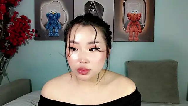 Snapshot of ichiben chatting on February 23, 2025, 9:55 am ichiben online show from February 23, 2025, 9:55 am